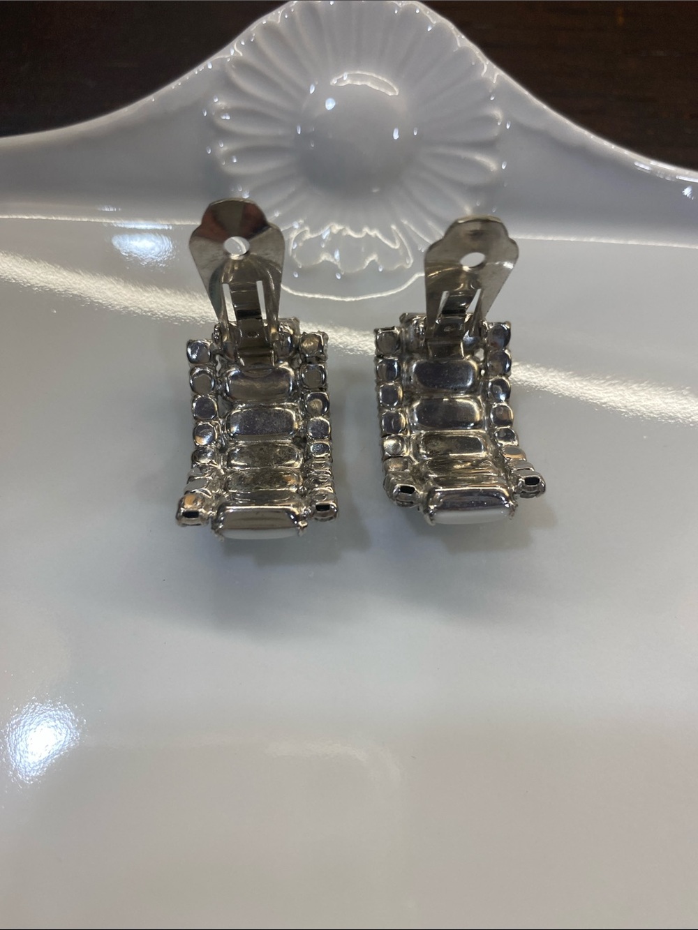 Vintage Kramer of New York Milk Glass Clip Earrings - Picture 5 of 6